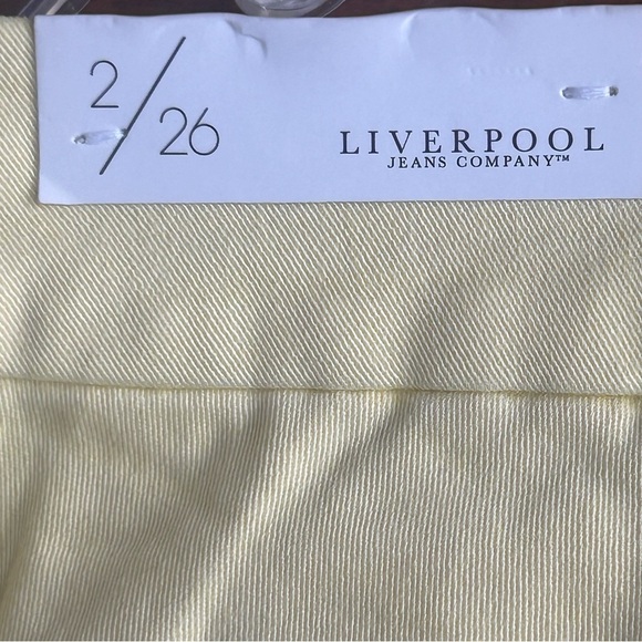 NWT Liverpool Jeans Company Women’s Shorts 2 Pastel Yellow Rolled Cuff Stretch - Picture 6 of 7